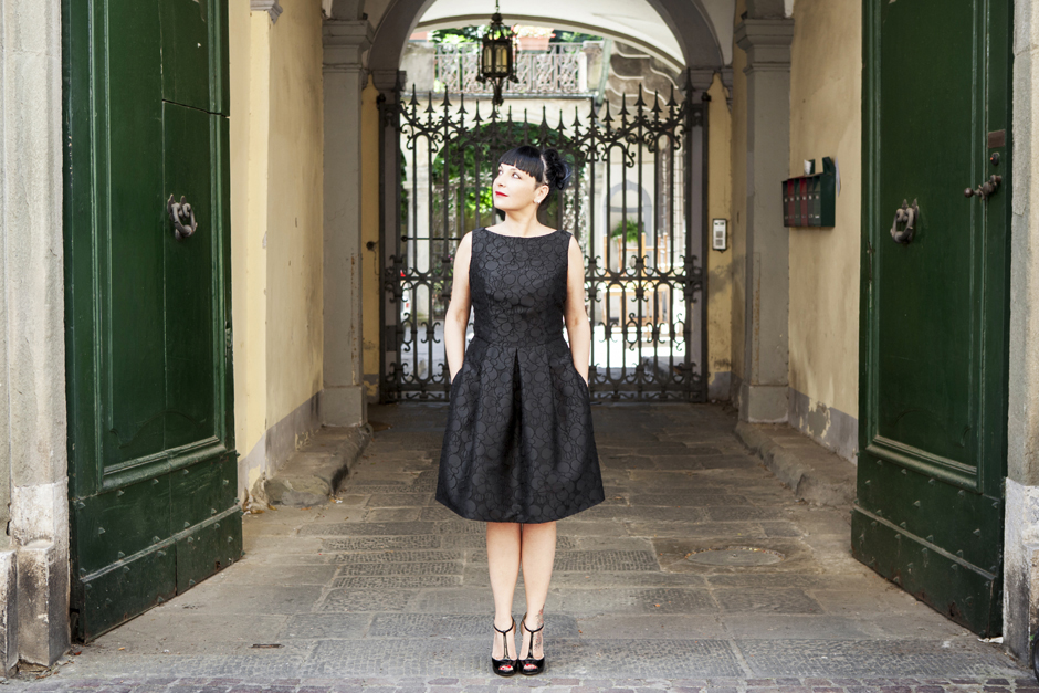 Little black dress - Campagna ADV S/S 2015 Atelier Ricci, Sandra Bacci